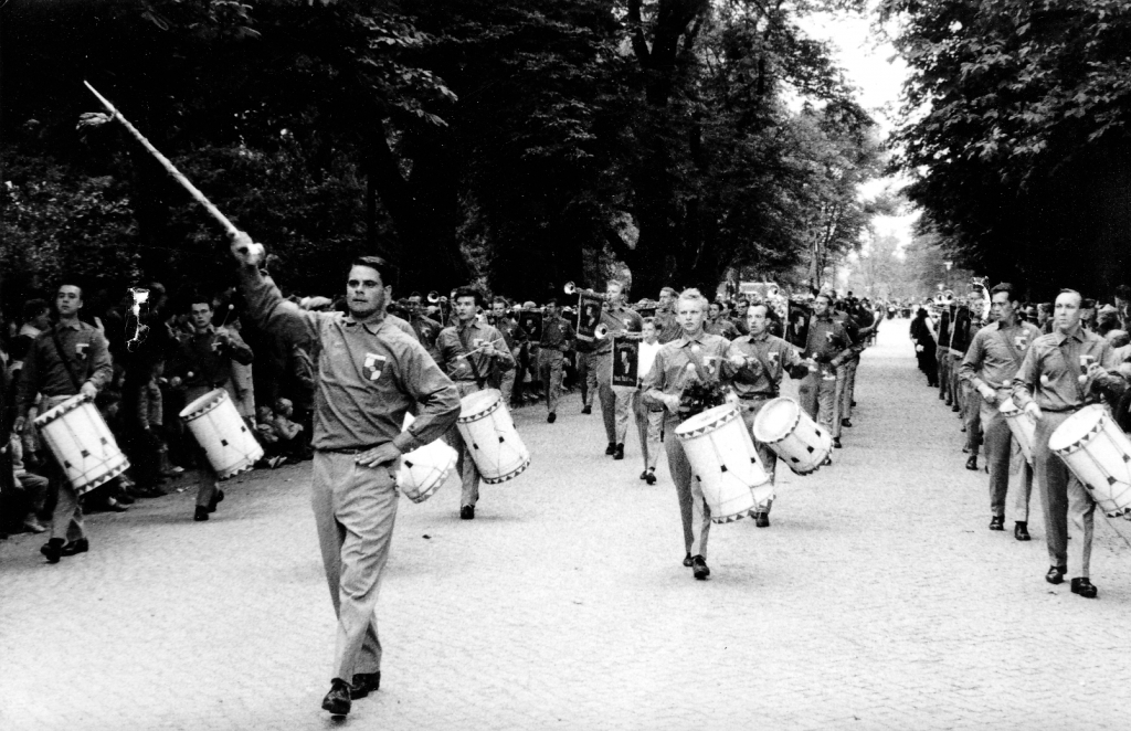 Fanfarenzug1959-10-Hannover-Schützenplatz