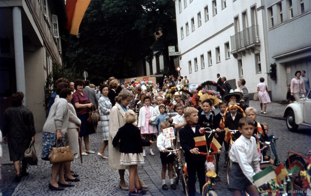Schützenfest1965-02-Kinderumzug