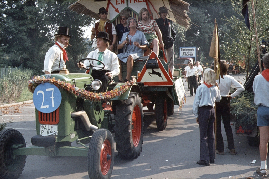 Schützenfest1973-17-GerhardWulfes-UweHagemann