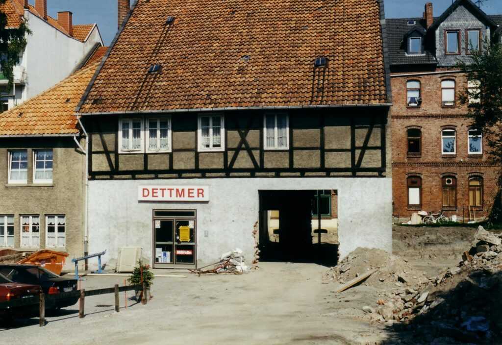 UmbauDettmer-Post2000-10