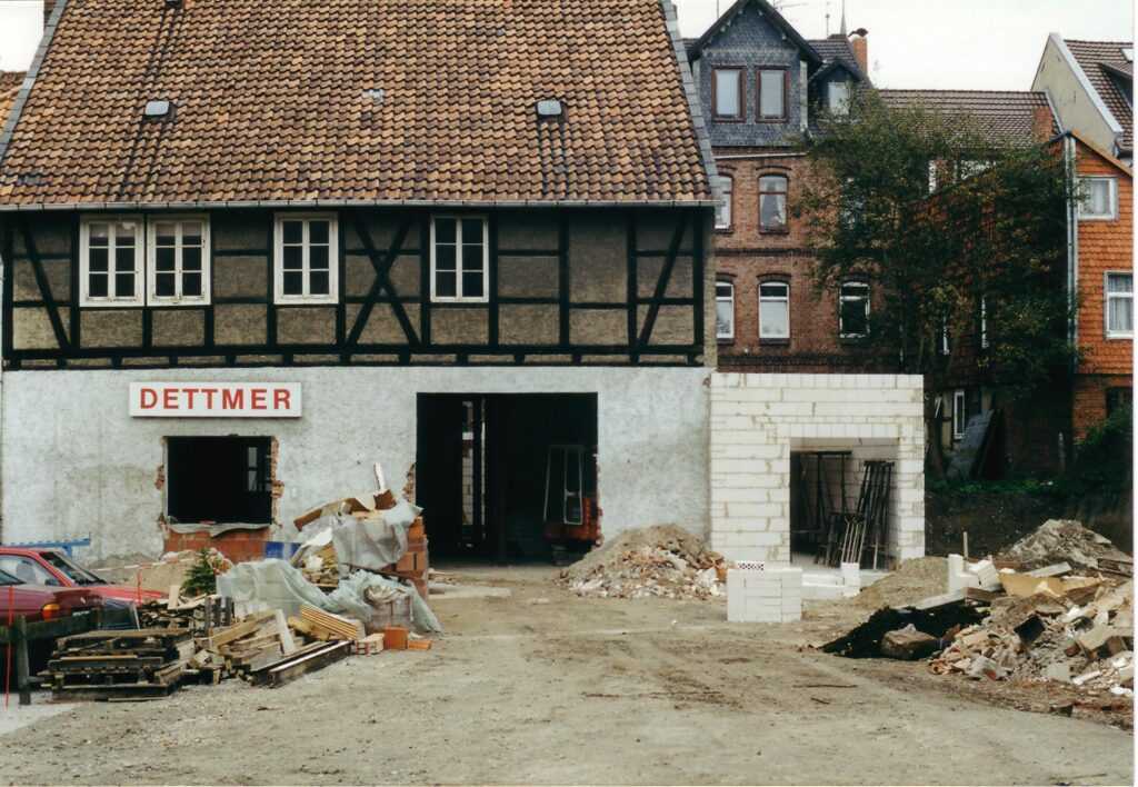 UmbauDettmer-Post2000-12