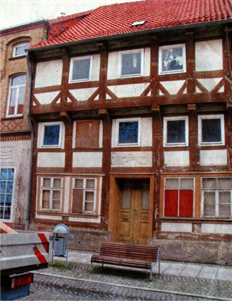 HolzerStr2004-01-AbrissNr.4