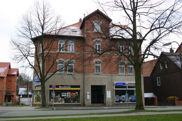 Bahnhofsplatz2008-03