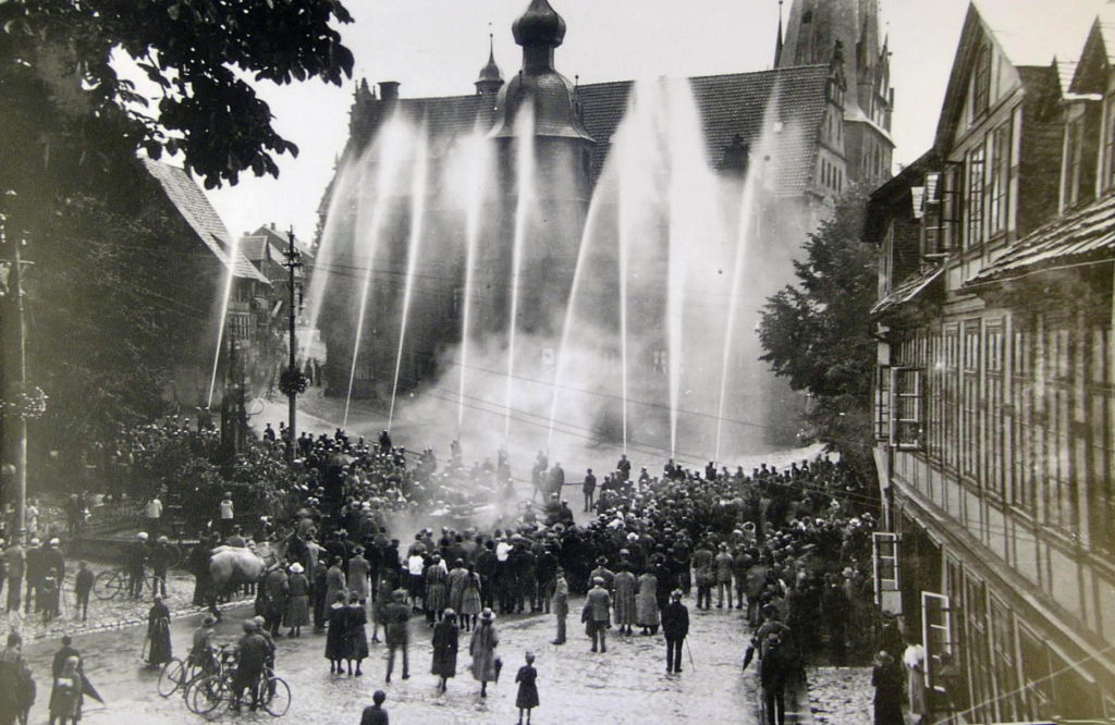 Marktplatz1923-01-Feuerwehrübung